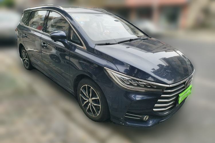 Used BYD Song MAX 2017 1.5T Automatic Smart Connect Elite 7-Seater Front Right 45 Deg