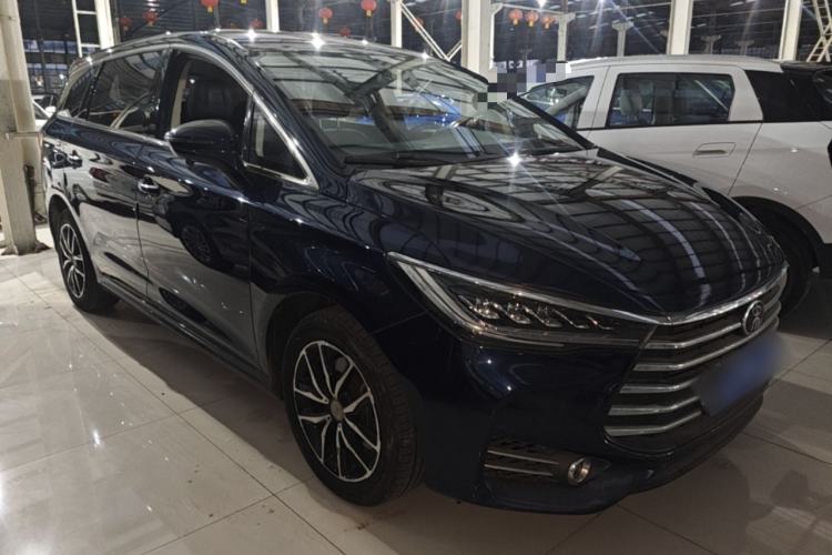 Used BYD Song MAX 2017 1.5T Automatic Smart Connect Luxury 7-Seater Front Right 45 Deg