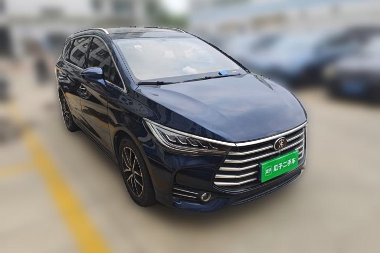 Used BYD Song MAX 2017 1.5T Automatic Smart Connect Elite 7-Seater Front Right 45 Deg