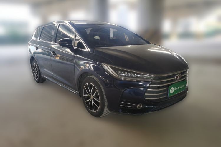 Used BYD Song MAX 2017 1.5T Automatic Smart Connect Luxury 7-Seater Front Right 45 Deg