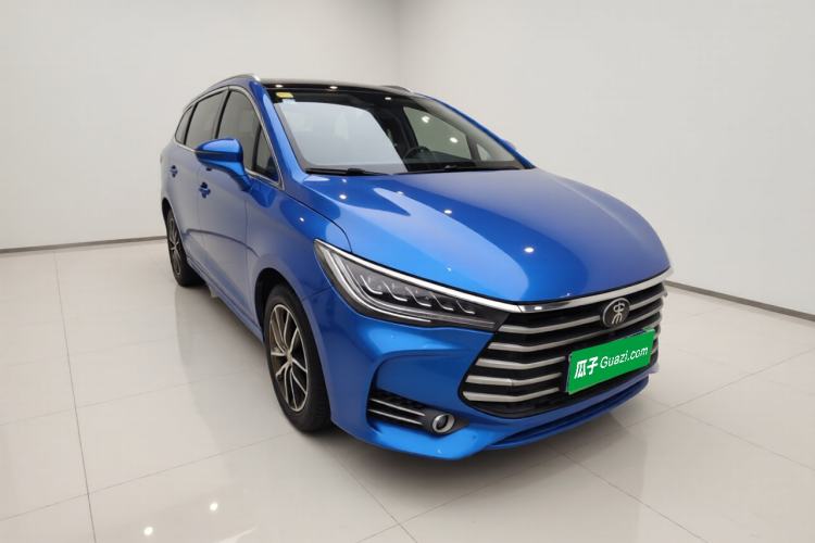 Used BYD Song MAX 2017 1.5T Automatic Smart Connect Elite 7-Seater Front Right 45 Deg