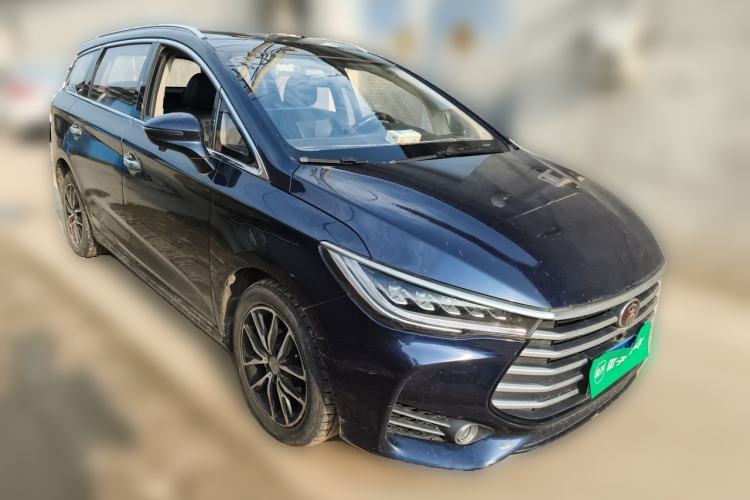 Used BYD Song MAX 2017 1.5T Automatic Smart Connect Luxury 7-Seater Front Right 45 Deg