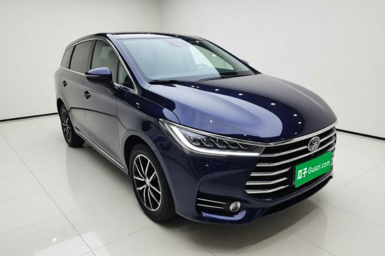 Used BYD Song MAX 2017 1.5T Automatic Smart Connect Luxury 7-Seater Front Right 45 Deg