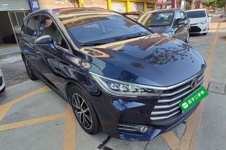 Used BYD Song MAX 2017 1.5T Automatic Smart Connect Prestige 7-Seater Front Right 45 Deg