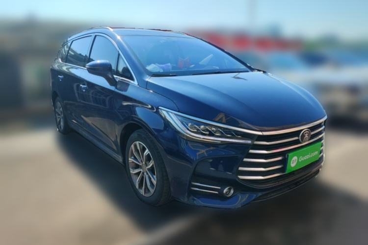 Used BYD Song MAX 2017 1.5T Automatic Smart Connect Elite 7-Seater Front Right 45 Deg