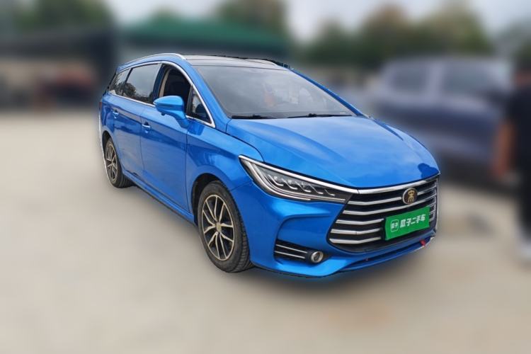 Used BYD Song MAX 2017 1.5T Automatic Smart Connect Elite 7-Seater Front Right 45 Deg