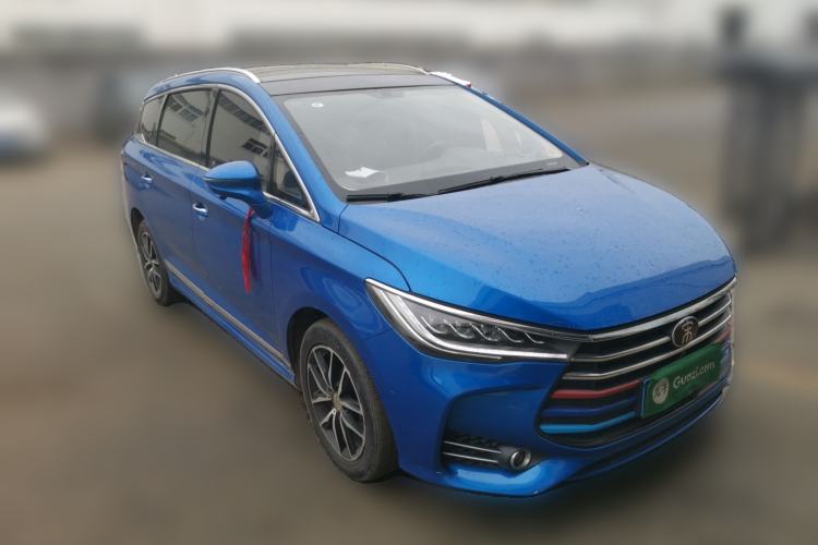 Used BYD Song MAX 2017 1.5T Automatic Smart Connect Elite 7-Seater Front Right 45 Deg