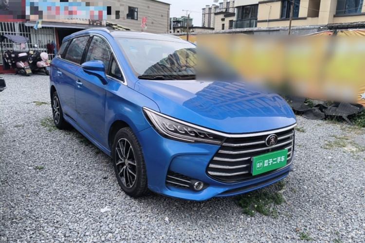 Used BYD Song MAX 2017 1.5T Automatic Smart Connect Prestige 7-Seater Front Right 45 Deg
