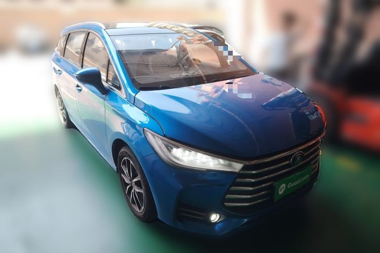 Used BYD Song MAX 2017 1.5T Automatic Smart Connect Prestige 7-Seater Front Right 45 Deg