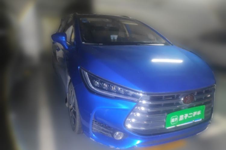 Used BYD Song MAX 2017 1.5T Automatic Smart Connect Elite 7-Seater Front Right 45 Deg