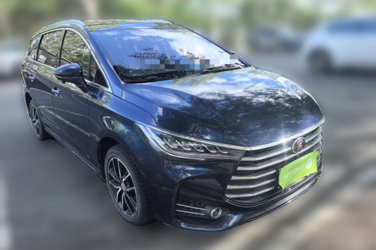 Used BYD Song MAX 2017 1.5T Automatic Smart Connect Elite 7-Seater Front Right 45 Deg