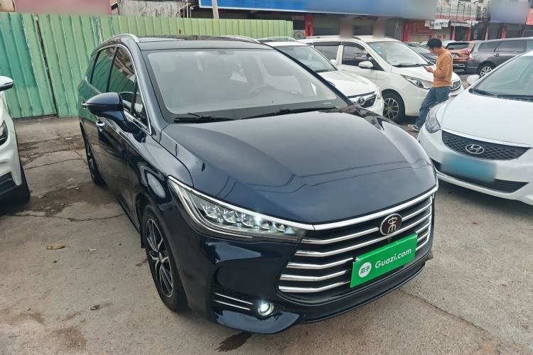 Used BYD Song MAX 2017 1.5T Automatic Smart Connect Prestige 7-Seater Front Right 45 Deg