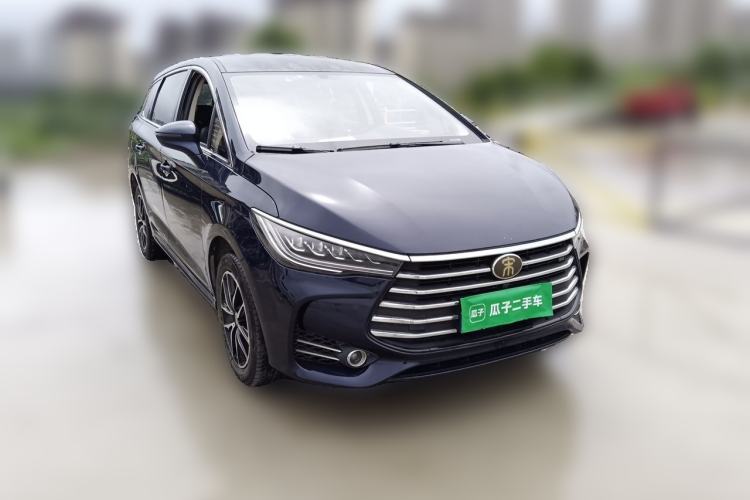 Used BYD Song MAX 2017 1.5T Manual Smart Connect Luxury 7-Seater Front Right 45 Deg
