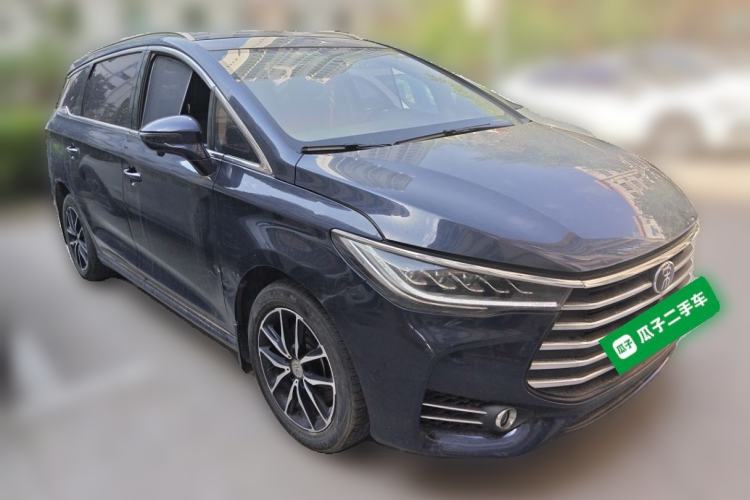 Used BYD Song MAX 2017 1.5T Automatic Smart Connect Elite 7-Seater Front Right 45 Deg