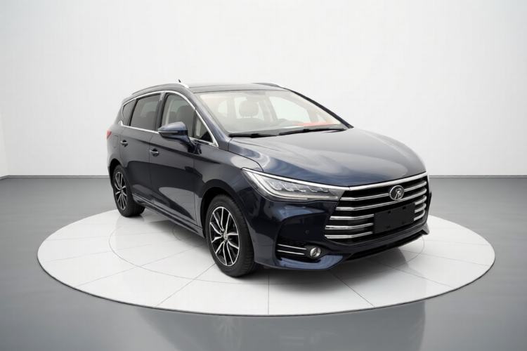 Used BYD Song MAX 2017 1.5T Automatic Smart Connect Prestige 7-Seater Front Right 45 Deg