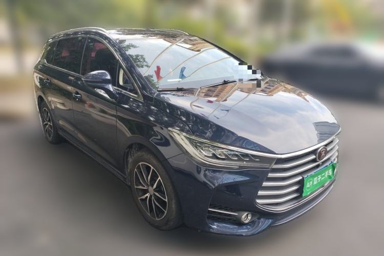 Used BYD Song MAX 2017 1.5T Automatic Smart Connect Prestige 7-Seater Front Right 45 Deg