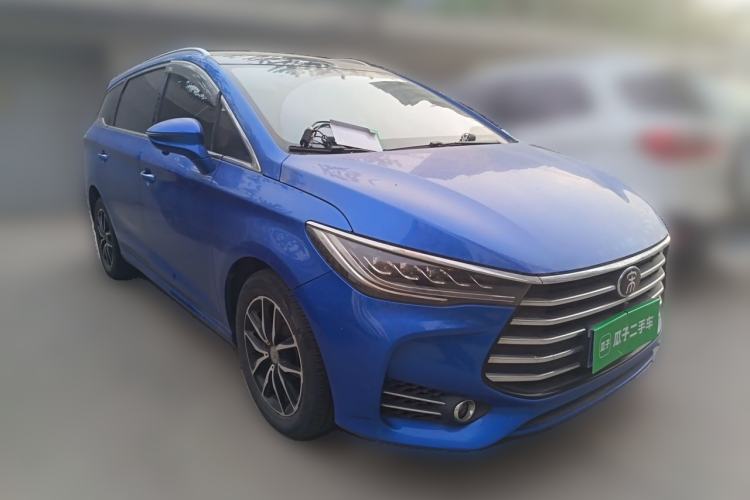 Used BYD Song MAX 2017 1.5T Automatic Smart Connect Elite 7-Seater Front Right 45 Deg