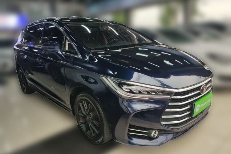 Used BYD Song MAX 2017 1.5T Automatic Smart Connect Elite 7-Seater Front Right 45 Deg