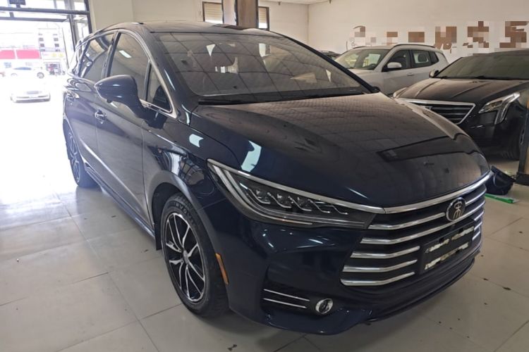 Used BYD Song MAX 2017 1.5T Automatic Smart Connect Luxury 7-Seater Front Right 45 Deg