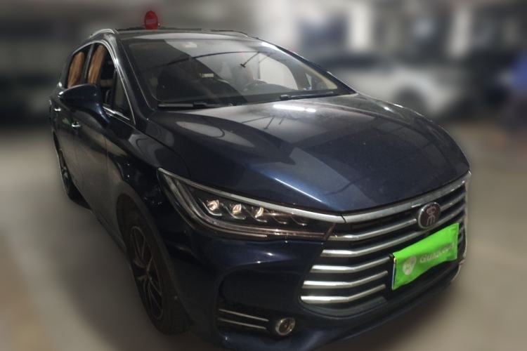Used BYD Song MAX 2017 1.5T Automatic Smart Connect Elite 7-Seater Front Right 45 Deg