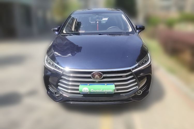 Used BYD Song MAX 2017 1.5T Manual Smart Connect Luxury 7-Seater Front