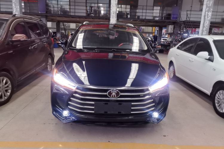 Used BYD Song MAX 2017 1.5T Automatic Smart Connect Elite 7-Seater Front