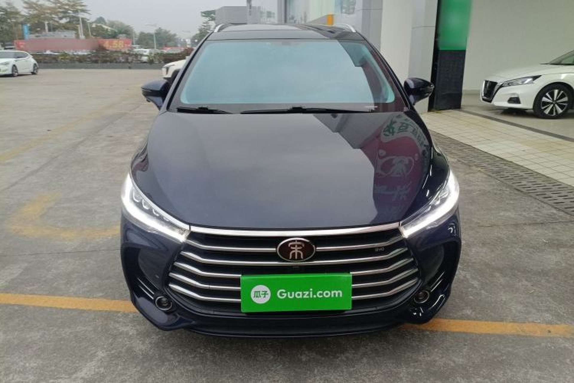 Used BYD Song MAX 2017 1.5T Automatic Smart Connect Elite 7-Seater Front