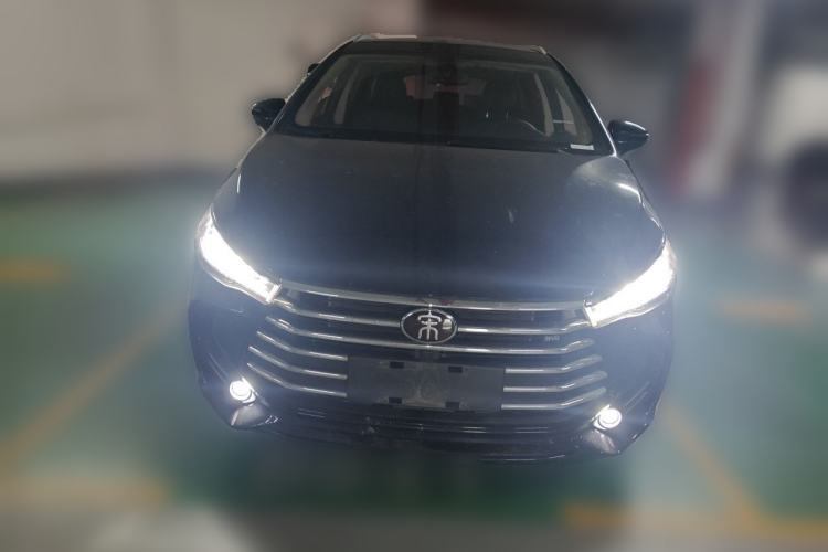 Used BYD Song MAX 2017 1.5T Automatic Smart Connect Elite 7-Seater Front