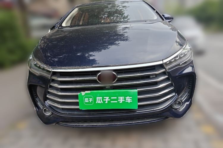 Used BYD Song MAX 2017 1.5T Manual Smart Connect Luxury 7-Seater Front
