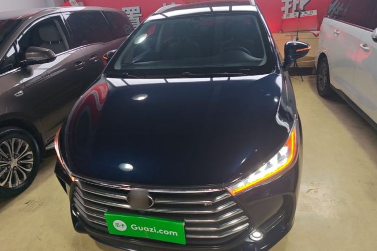 Used BYD Song MAX 2017 1.5T Automatic Smart Connect Elite 7-Seater Front