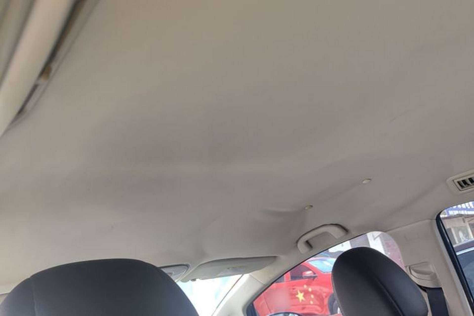 Used BYD Song MAX 2017 1.5T Manual Smart Connect Luxury 7-Seater Headliner