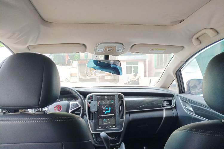 Used BYD Song MAX 2017 1.5T Automatic Smart Connect Elite 7-Seater Headliner
