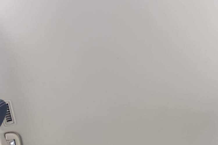 Used BYD Song MAX 2017 1.5T Manual Smart Connect Luxury 7-Seater Headliner