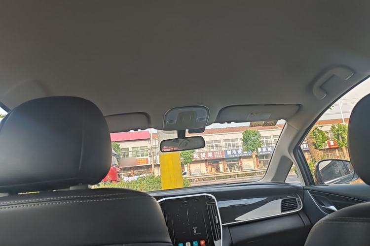 Used BYD Song MAX 2017 1.5T Automatic Smart Connect Luxury 7-Seater Headliner