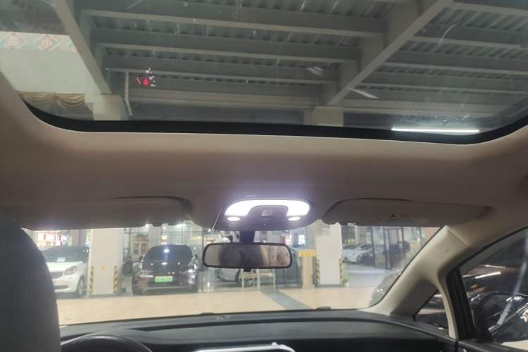 Used BYD Song MAX 2017 1.5T Automatic Smart Connect Elite 7-Seater Headliner