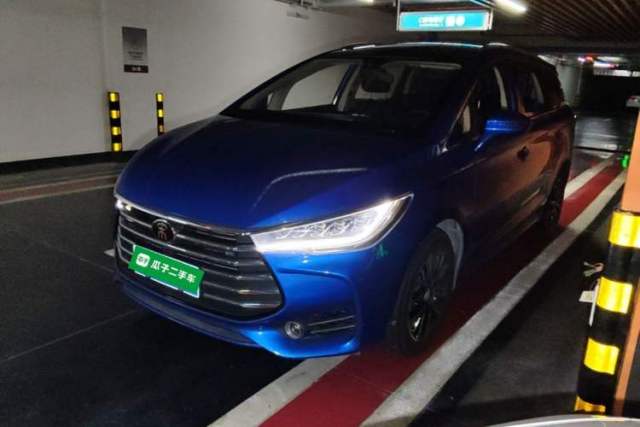 Ojetý BYD Song MAX 2017 1.5T Automatic Smart Connect Elite 7-Seater