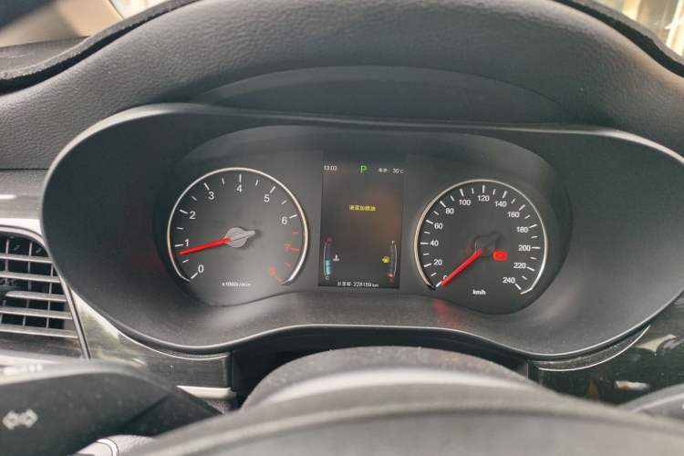 Used BYD Song MAX 2017 1.5T Automatic Smart Connect Elite 7-Seater Instrument Cluster