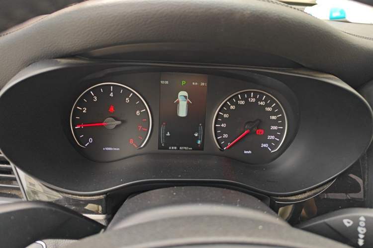 Used BYD Song MAX 2017 1.5T Automatic Smart Connect Elite 7-Seater Instrument Cluster
