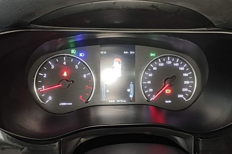 Used BYD Song MAX 2017 1.5T Manual Smart Connect Luxury 7-Seater Instrument Cluster