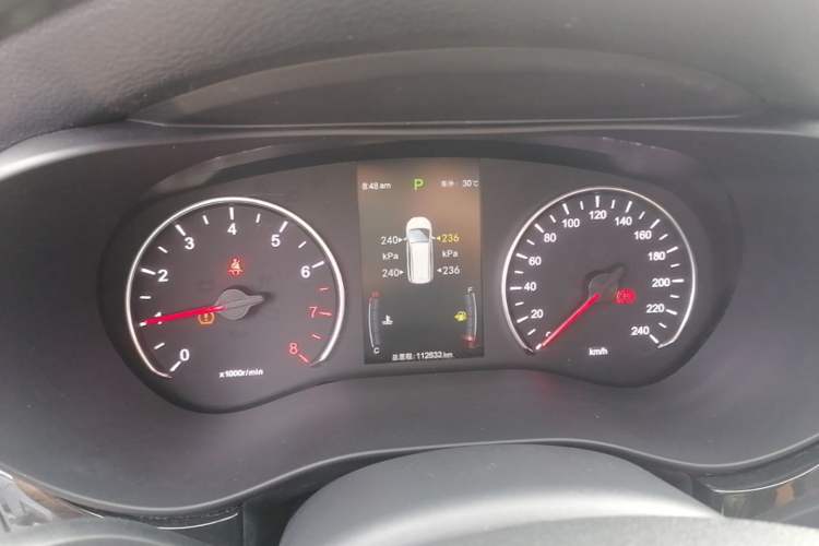 Used BYD Song MAX 2017 1.5T Automatic Smart Connect Elite 7-Seater Instrument Cluster
