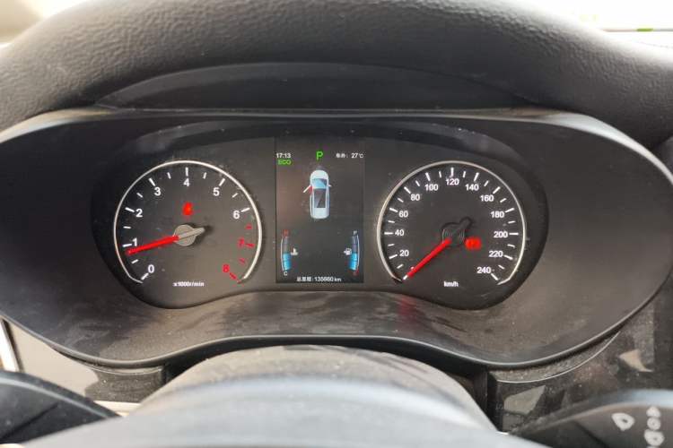 Used BYD Song MAX 2017 1.5T Automatic Smart Connect Luxury 7-Seater Instrument Cluster