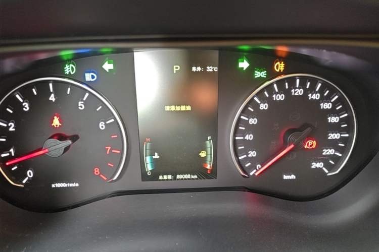 Used BYD Song MAX 2017 1.5T Automatic Smart Connect Elite 7-Seater Instrument Cluster