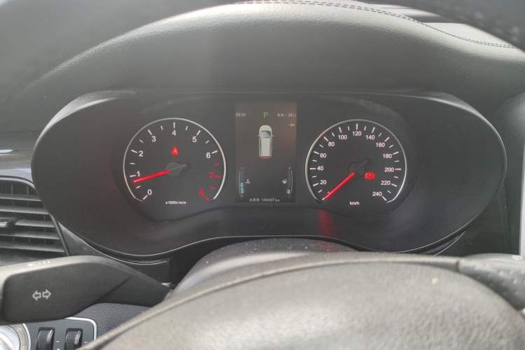 Used BYD Song MAX 2017 1.5T Automatic Smart Connect Luxury 7-Seater Instrument Cluster