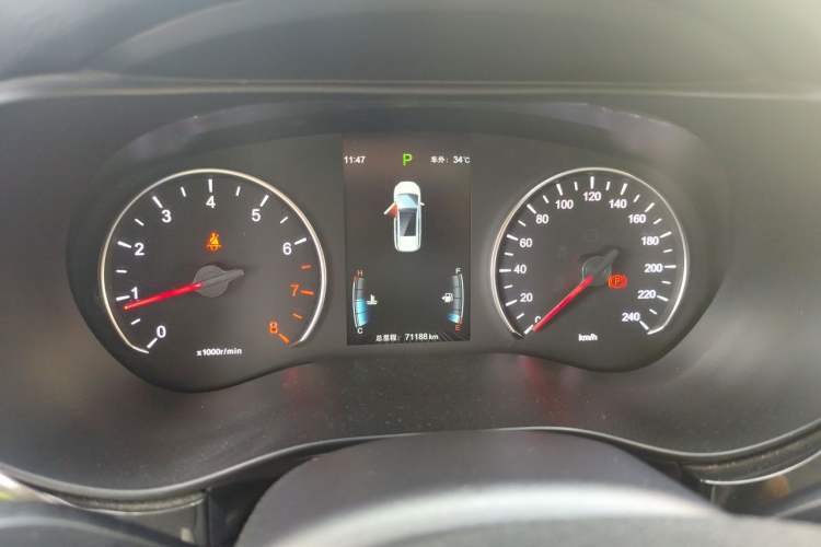 Used BYD Song MAX 2017 1.5T Automatic Smart Connect Prestige 7-Seater Instrument Cluster
