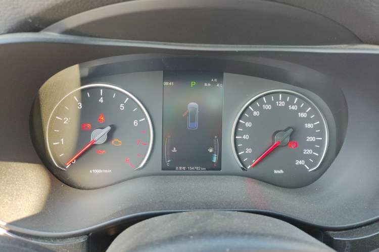 Used BYD Song MAX 2017 1.5T Automatic Smart Connect Elite 7-Seater Instrument Cluster