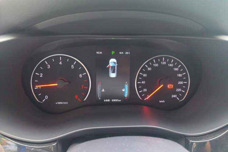Used BYD Song MAX 2017 1.5T Automatic Smart Connect Elite 7-Seater Instrument Cluster