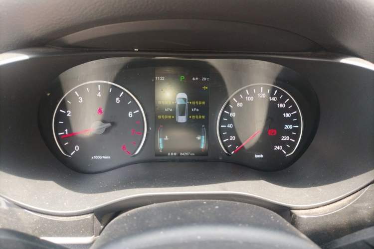 Used BYD Song MAX 2017 1.5T Automatic Smart Connect Elite 7-Seater Instrument Cluster