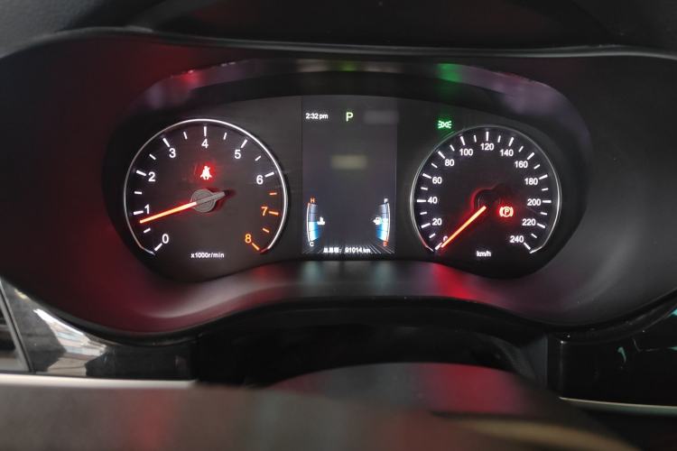 Used BYD Song MAX 2017 1.5T Automatic Smart Connect Luxury 7-Seater Instrument Cluster
