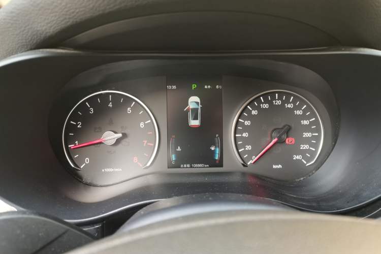Used BYD Song MAX 2017 1.5T Automatic Smart Connect Prestige 7-Seater Instrument Cluster