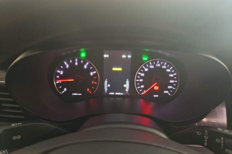 Used BYD Song MAX 2017 1.5T Manual Smart Connect Luxury 7-Seater Instrument Cluster
